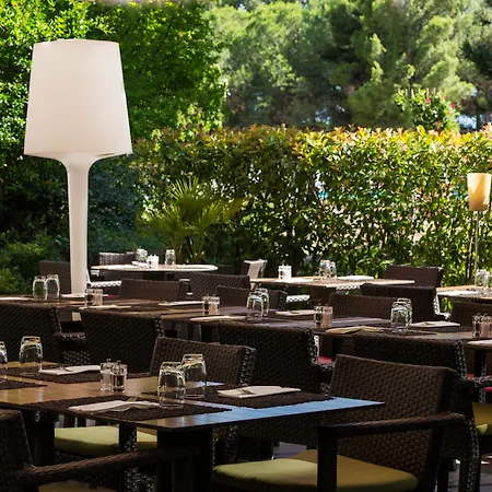 Hilton Garden Marseille Provence Airport Hotel 4*
