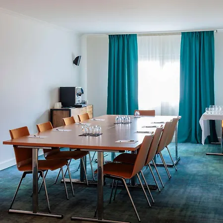Hilton Garden Marseille Provence Airport 4*