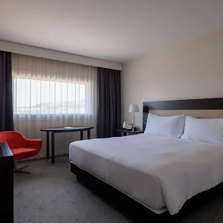 Hilton Garden Marseille Provence Airport 4*